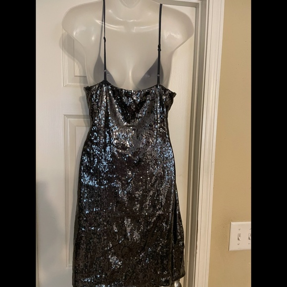Hale Bob SPARKLING METALLIC GRAY mini dress. Size L - Picture 4 of 10
